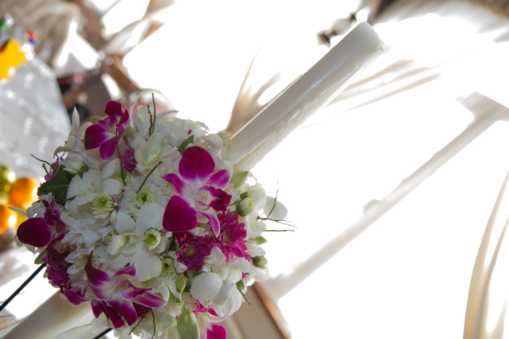 lumanare botez fetita, minicrizanteme, cymbidium, hedera